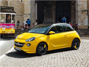 Opel Adam 2013 вид сбоку