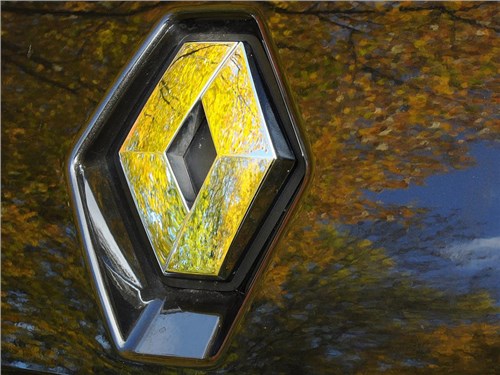 Новость про Renault - Renault прекратил продажи двух моделей на российском рынке