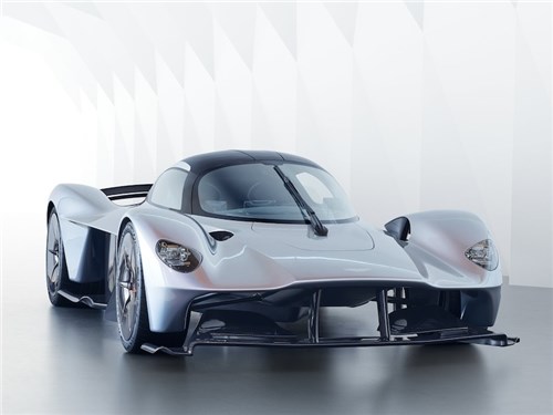 Немецкий владелец Aston Martin Valkyrie подал в суд на компанию из-за бракованного гиперкара