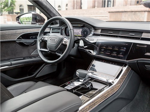 Audi A8 L 2018 салон