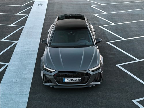 Audi RS6 Avant performance (2023) вид спереди