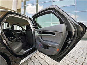 Audi A8 L Security 2013 дверь пассажира