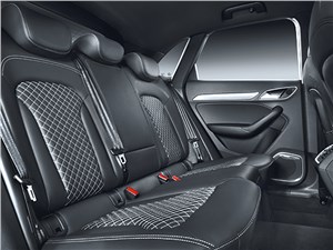 Audi RS Q3 2013 задний диван