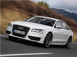 В России начались продажи Audi S8