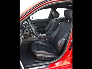 BMW 335i 2012 передние сидения