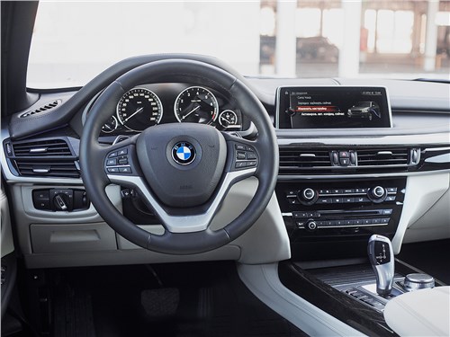 BMW X5 xDrive40e 2016 салон