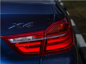 BMW X4 2014 задний фонарь