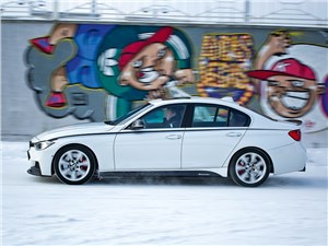 BMW M3 2014 вид сбоку
