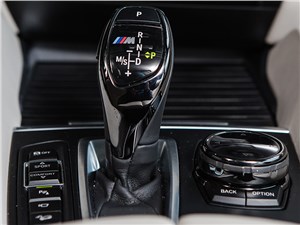 BMW X6 2015 управление трансмиссией