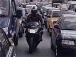 Байкеры хотят ездить по спецполосам