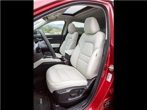 Mazda CX-5 2017 передние кресла