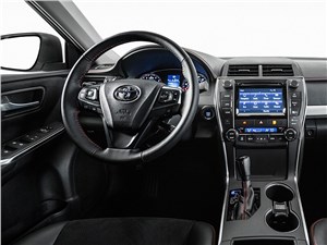 Toyota Camry 2014 водительское место