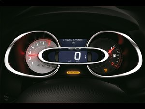 Renault Clio RS 200 2013 приборная панель