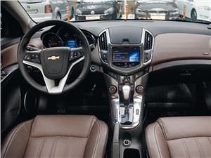 Chevrolet Cruze 2013 водительское место