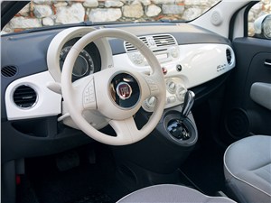 Fiat 500 2011 водительское место