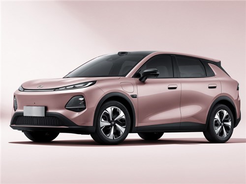 Линейка электрокаров и гибридов Nevo от Changan может появиться в России