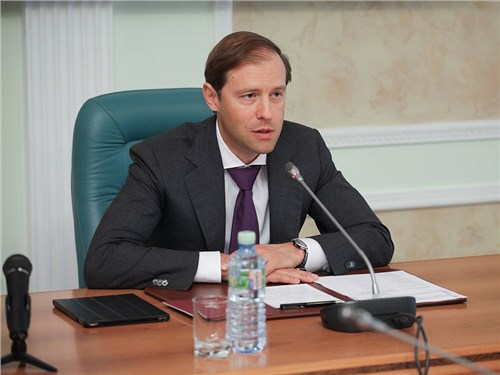Денис Мантуров рассказал об обновленной стратегии развития российского автопрома