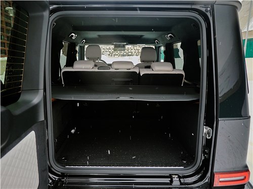 Mercedes-Benz G-Class (2019) багажное отделение