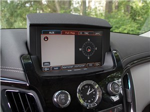 Cadillac CTS-V 2009 экран мультимедиасистемы