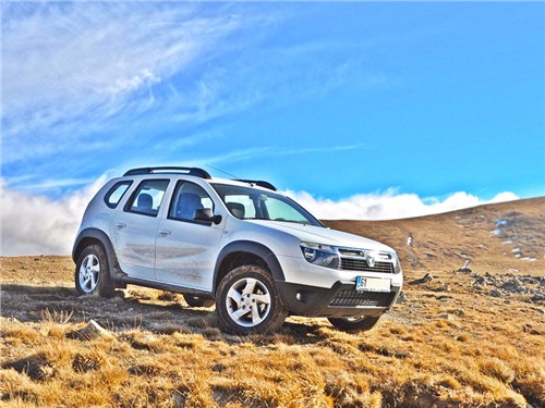 Renault Duster снова стал самым популярным кроссовером в России