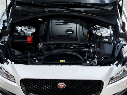 Jaguar рассказал о новых двигателях для моделей F-Pace, XE и XF
