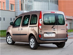 Renault Kangoo 2013 вид сзади