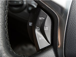 Ford Kuga 2013 кнопки на руле