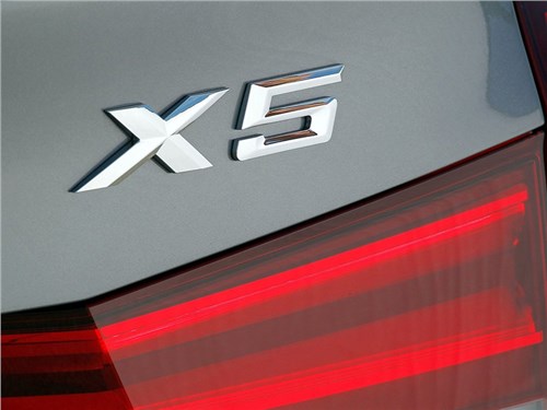 Новое поколение BMW X5 представят в этом году