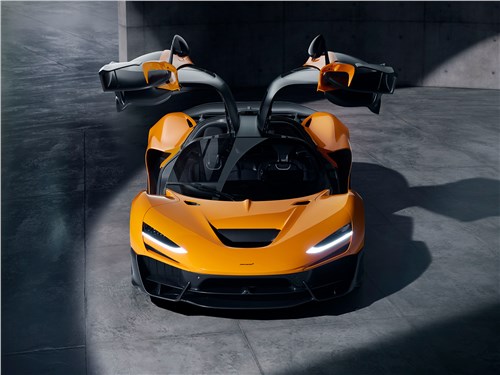 McLaren W1 (2025) вид спереди