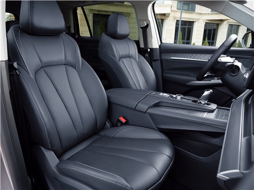 Предпросмотр москвич м90 (2026) передние кресла