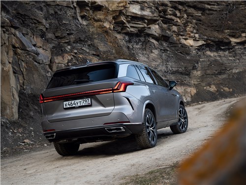 Предпросмотр москвич м90 (2026) вид сзади