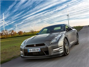 Nissan GT-R 2013 модельного года уже в России