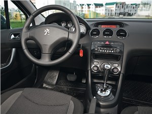 Peugeot 4008 2012 водительское место