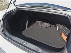 Peugeot 408 2010 багажное отделение