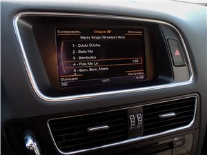 Audi Q5 2012 экран мультимедийной системы 