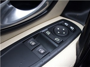 Renault Laguna Coupe 2007 кнопки управления