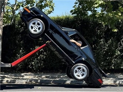 Редчайший Porsche 911 стоимостью 6 млн долларов уронили при доставке владельцу в Сан-Франциско
