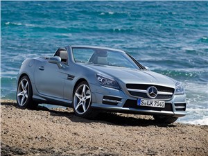 Летом лучше без крыши (Обзор российского рынка открытых автомобилей - 2007) SLK-Class - Mercedes-Benz SLK-Klasse 2012 вид спереди