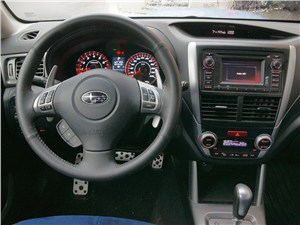 Subaru Forester S-edition 2011 водительское место