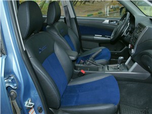 Subaru Forester S-edition 2011 передние кресла