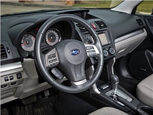 Subaru Forester 2013 водительское место