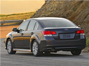 Тройка сильнейших (Audi Allroad Quattro, Subaru Legacy Outbaсk, Volvo V70 Cross Country) Legacy - 