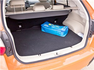 Subaru XV 2012 багажное отделение