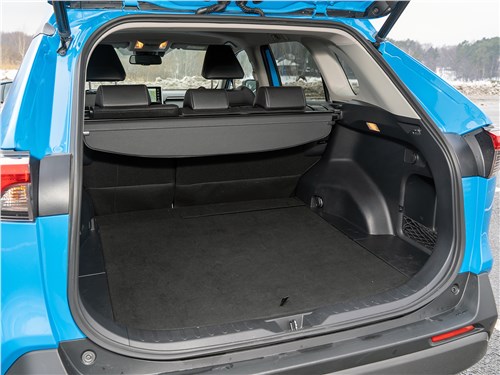 Toyota RAV4 2019 багажное отделение
