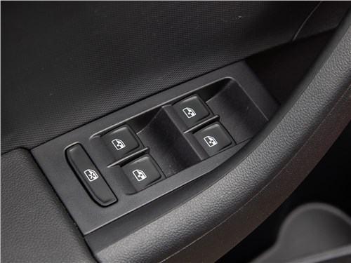 Volkswagen Polo Sedan (2020) кнопки