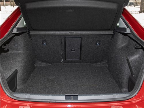 Volkswagen Polo Sedan (2020) багажное отделение