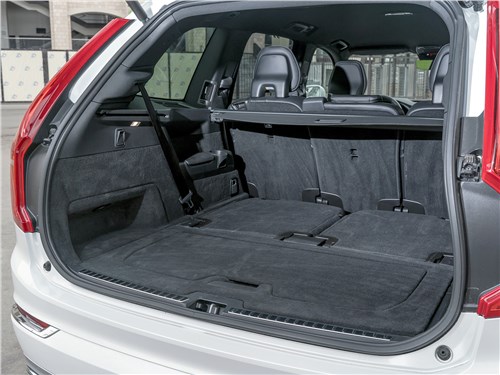 Volkswagen Touareg 2019 багажное отделение