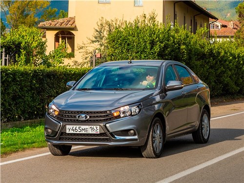 В марте объем продаж Lada Vesta вырос до 4,6 тысяч экземпляров