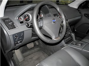 Volvo XC90 2012 водительское место