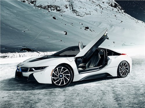 BMW планирует обновить купе i8 в новом году
